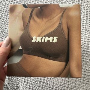 SKIMS Sculpting Bralette in Sienna - BNIB